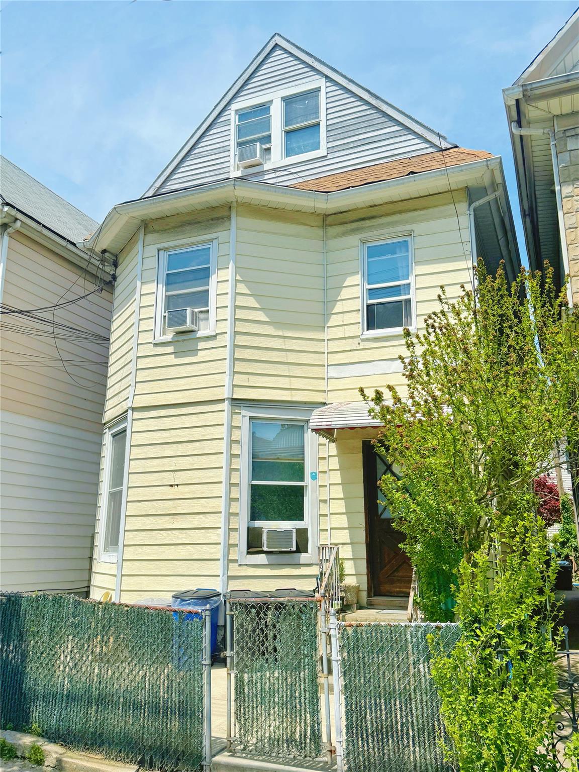 Property for Sale at 43rd Avenue, Elmhurst, Queens, NY - Bedrooms: 5 
Bathrooms: 4  - $1,400,000
