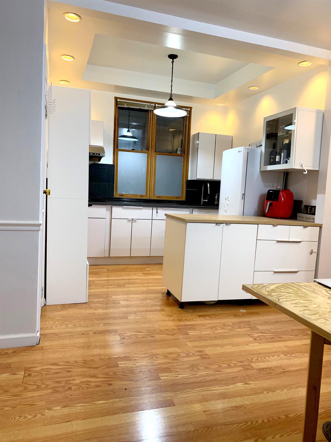 43rd Avenue, Elmhurst, Queens, NY - 5 Bedrooms  
4 Bathrooms - 