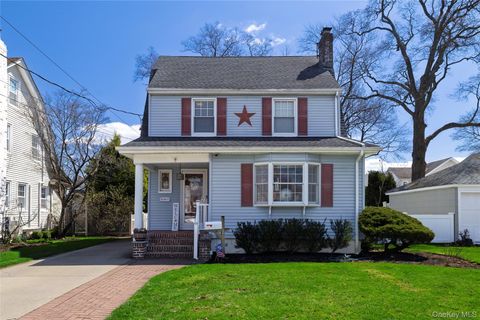 407 Morris Avenue Rockville Centre NY 11570