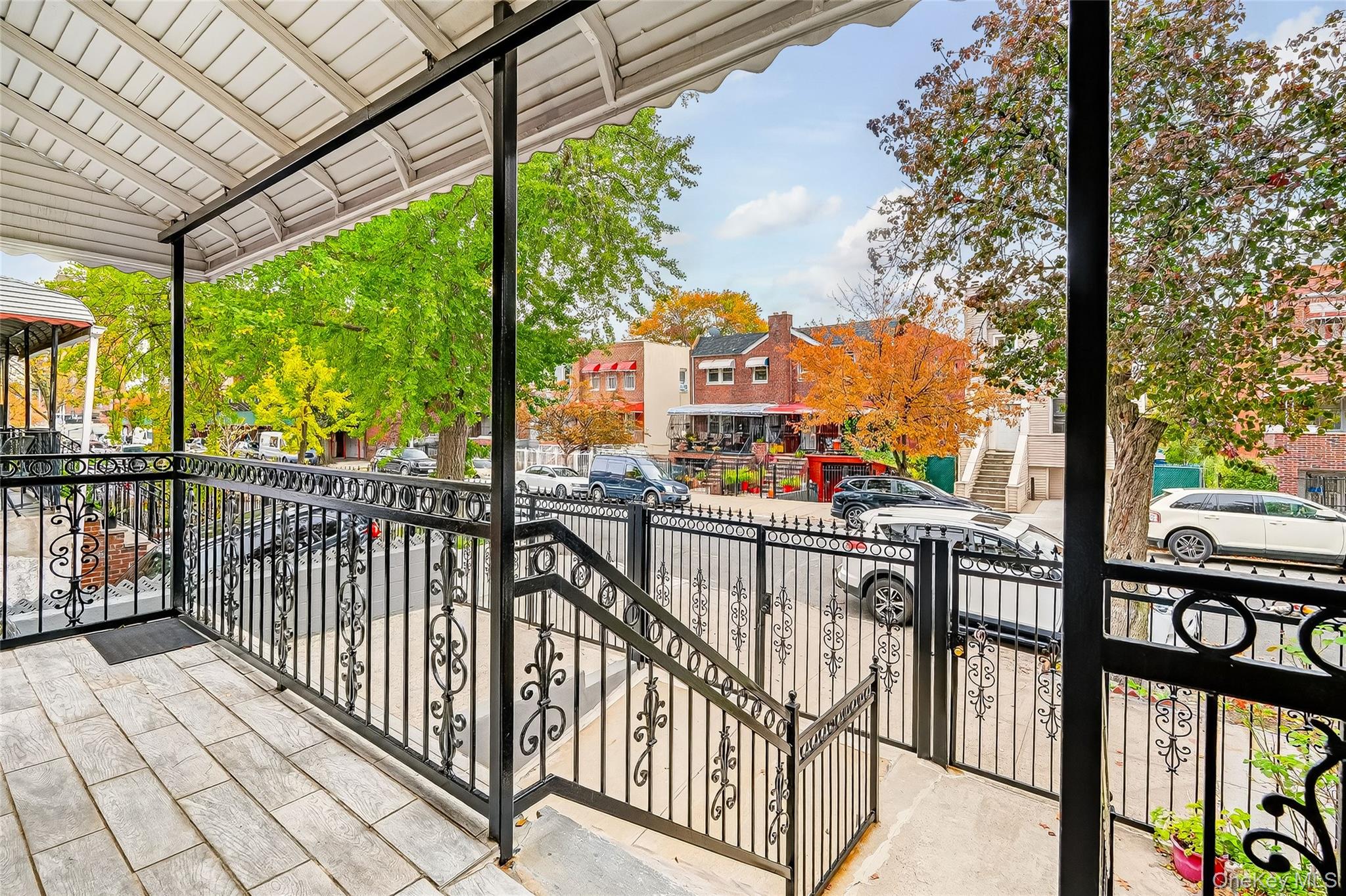 1052 Evergreen Avenue