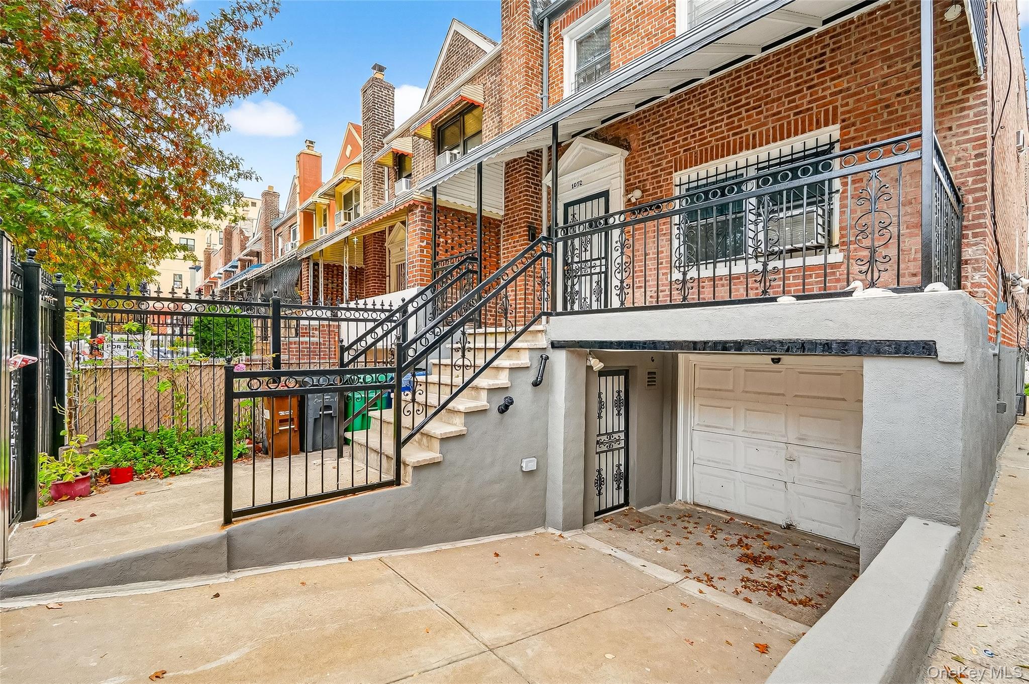 1052 Evergreen Avenue