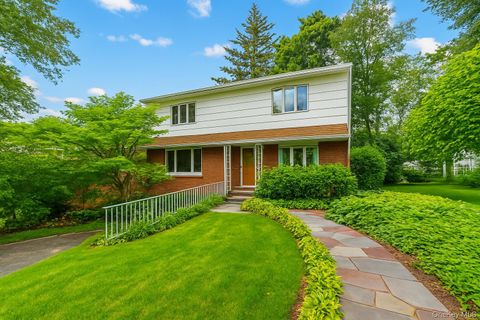 43 ELM Street Great Neck NY 11021