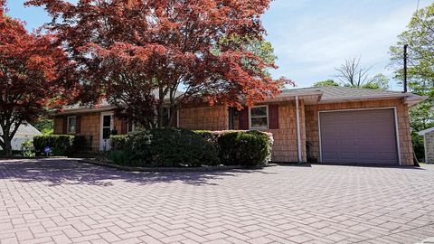14 Muncey Road Bay Shore NY 11706