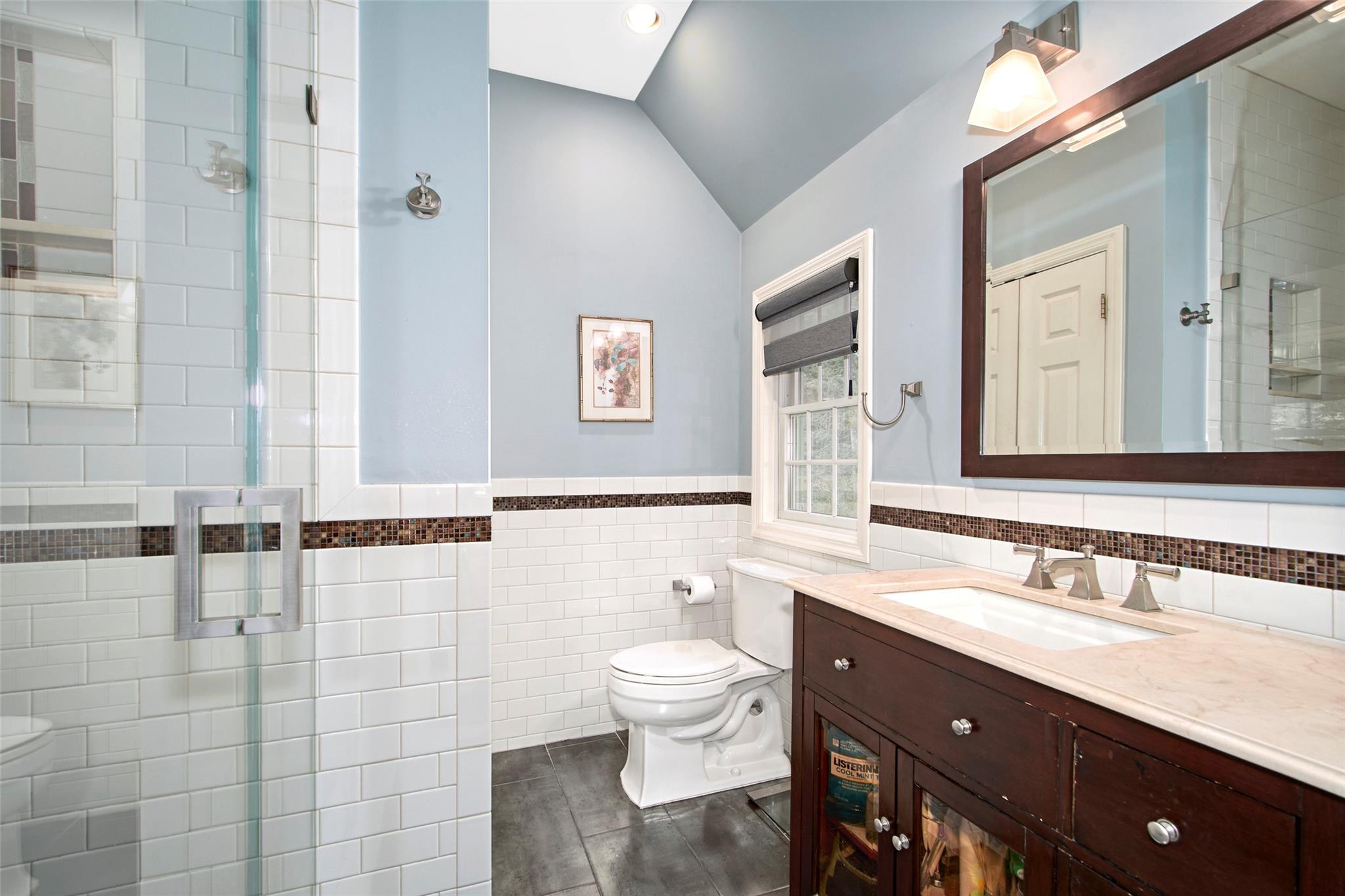 Chappaqua, New York 10514, United States, 4 Bedrooms Bedrooms, ,3 BathroomsBathrooms,Residential,Coming Soon,164282