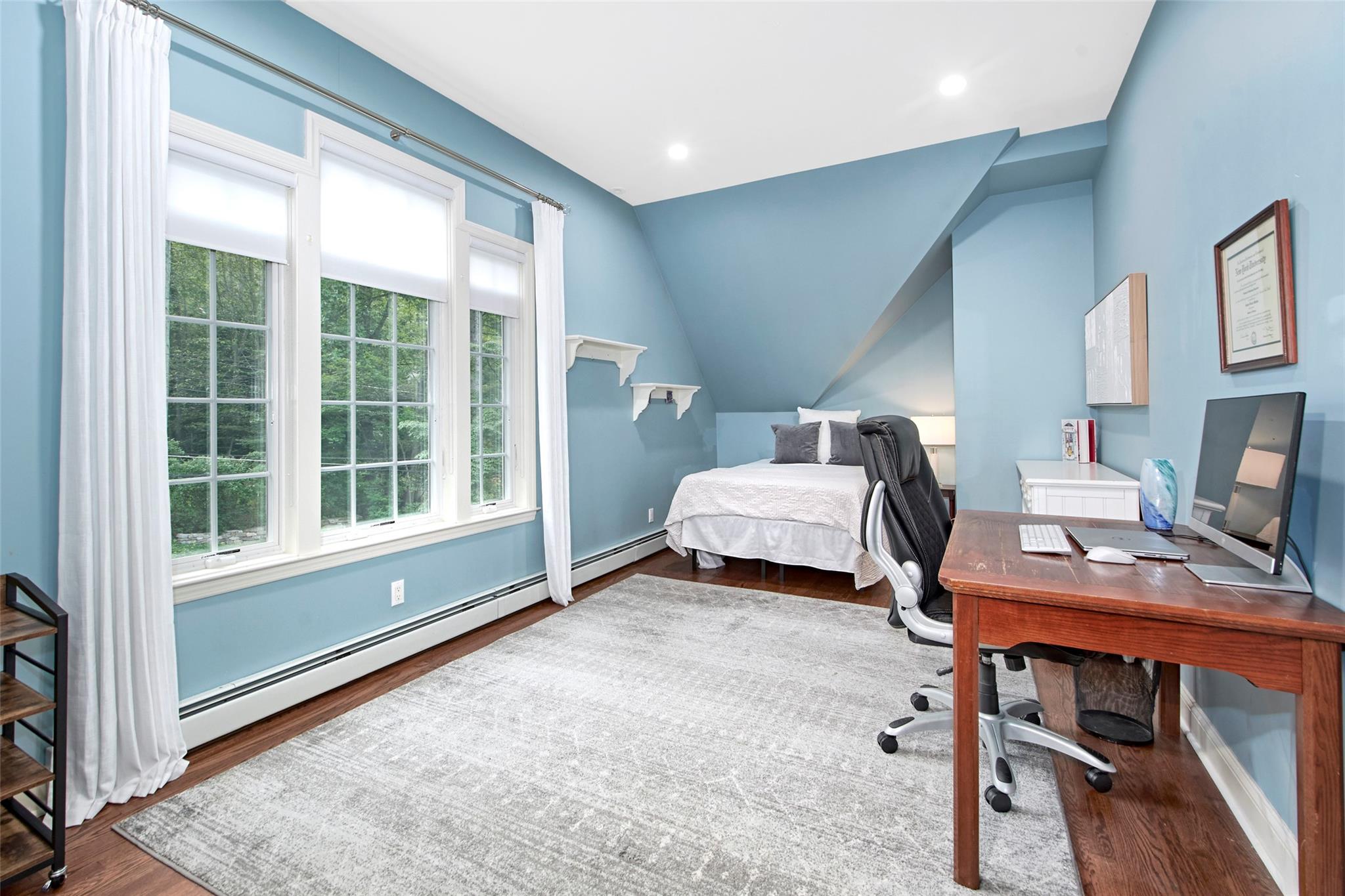 Chappaqua, New York 10514, United States, 4 Bedrooms Bedrooms, ,3 BathroomsBathrooms,Residential,Coming Soon,164282