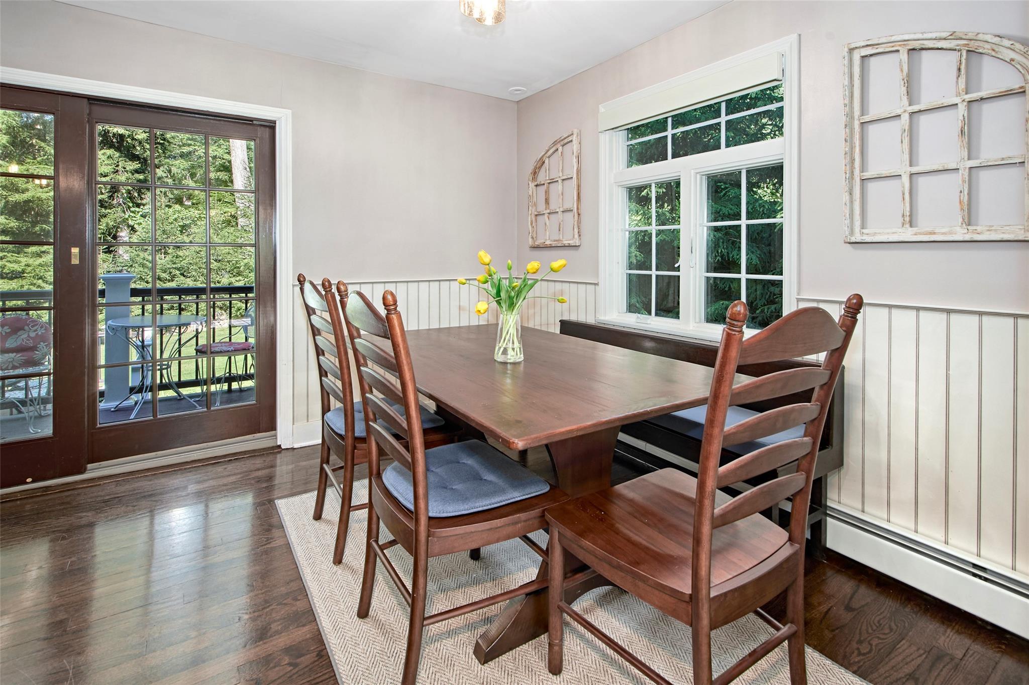 Chappaqua, New York 10514, United States, 4 Bedrooms Bedrooms, ,3 BathroomsBathrooms,Residential,Coming Soon,164282