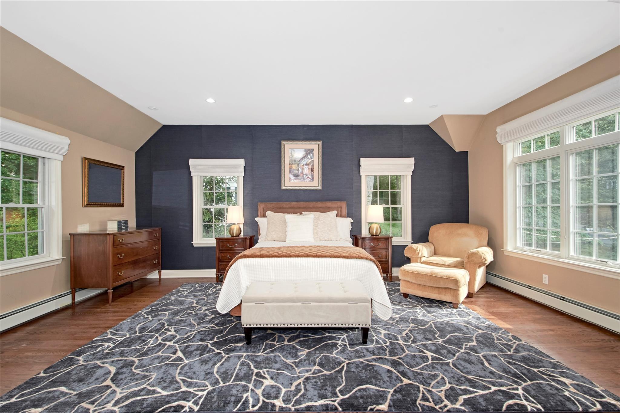 Chappaqua, New York 10514, United States, 4 Bedrooms Bedrooms, ,3 BathroomsBathrooms,Residential,Coming Soon,164282