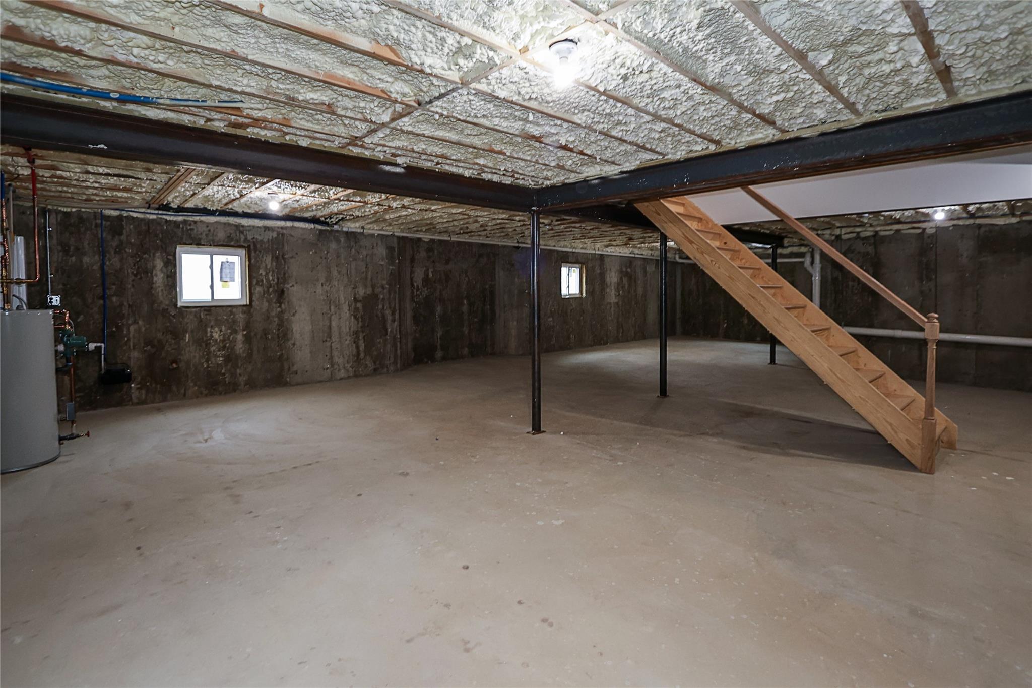 482 S 5th Street, Lindenhurst, New York image 41
