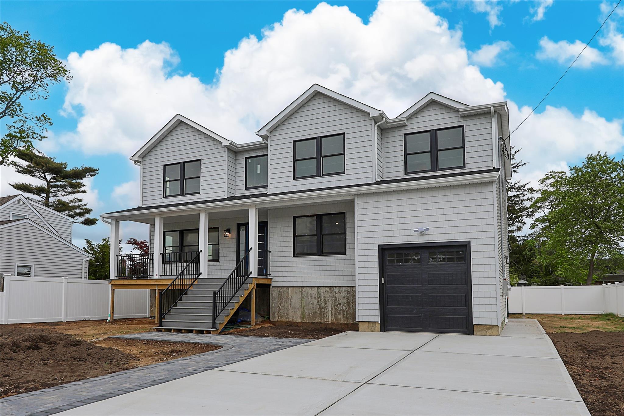 482 S 5th Street, Lindenhurst, New York image 42
