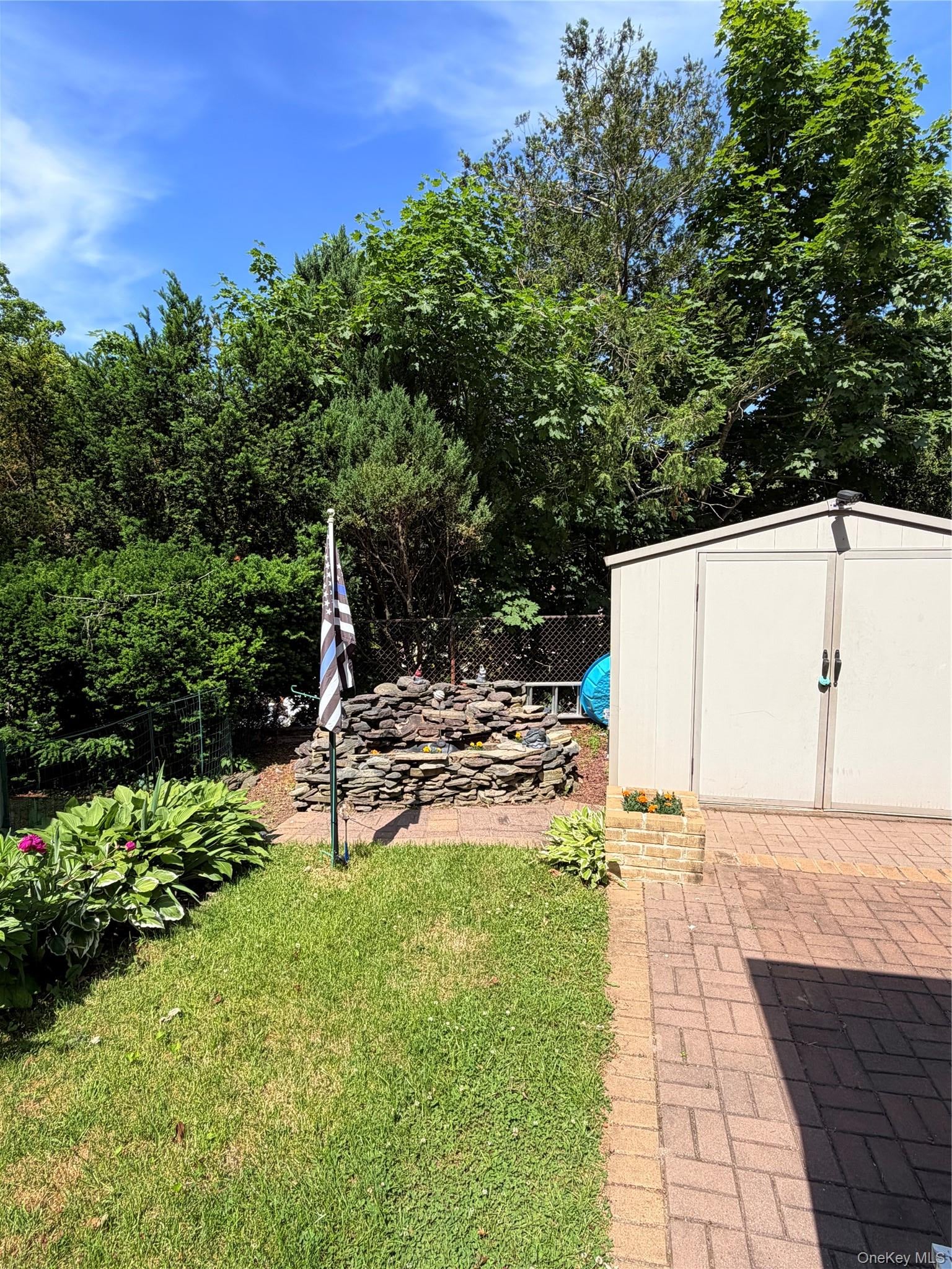 658 Sound Avenue E-10