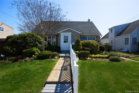 Photo of 3017 Roxbury Road, Oceanside, NY 11572 (MLS # 982833)