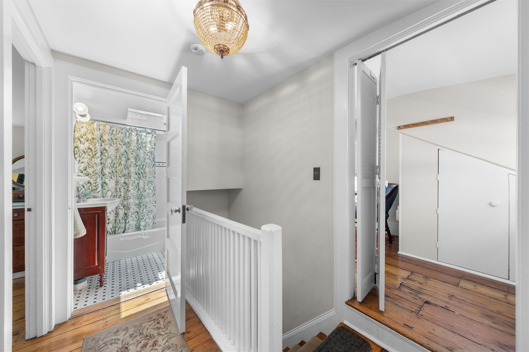 Croton-On-Hudson, New York 10520, United States, 2 Bedrooms Bedrooms, ,2 BathroomsBathrooms,Residential,Pending,124671