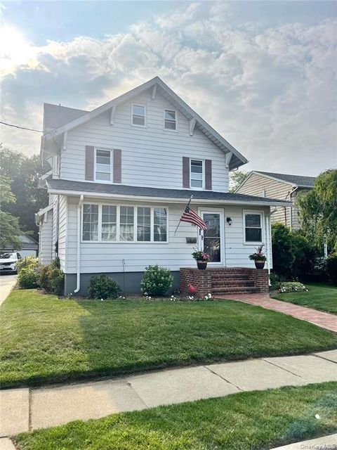 40 Southard Avenue Rockville Centre NY 11570