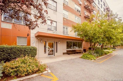 Homes For Sale - 1 Balint Drive #366<br/> Yonkers, NY 10710