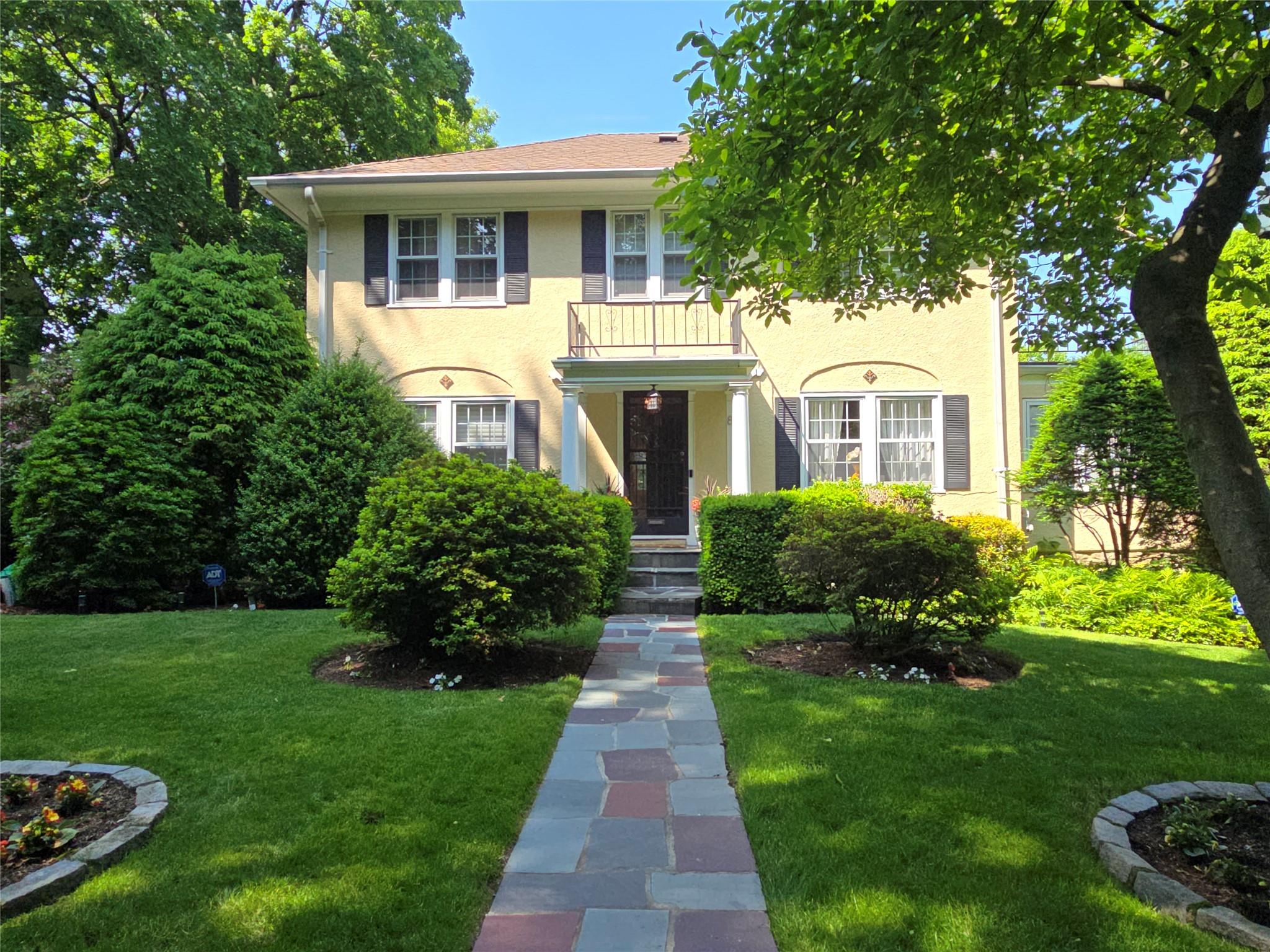 Rental Property at Park Drive, Pelham, New York - Bedrooms: 3 
Bathrooms: 4 
Rooms: 7  - $9,000 MO.