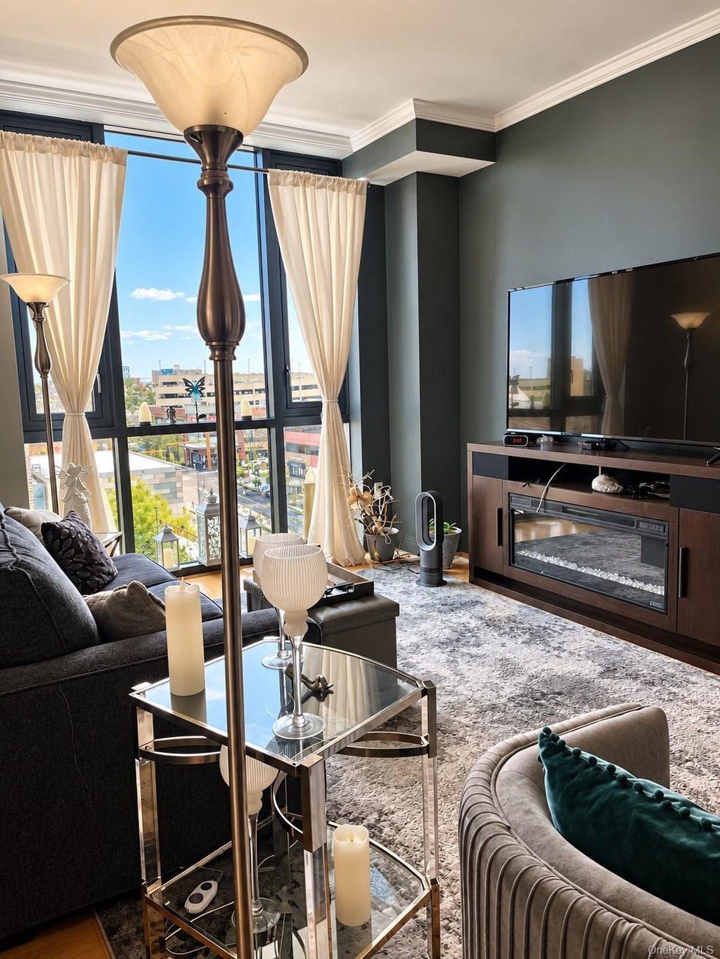 Photo of 701 Ridge Hill Boulevard #12J, Yonkers, NY 10710 (MLS # 1063783)