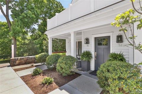 Condo For Rent - 470 Main Street #15<br/> Armonk, NY 10504