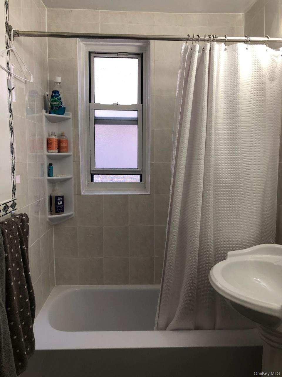 3176 Decatur Avenue 2H