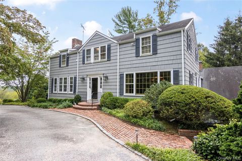 1276 Ridge Road Laurel Hollow NY 11791