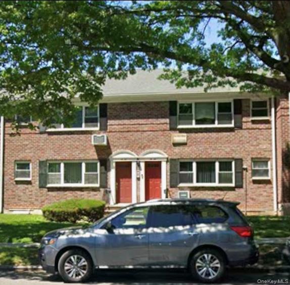 Photo 1 of 9 — 69-38 Kissena Blvd Kissena Blvd 135B, Kew Garden Hills, NY 11367