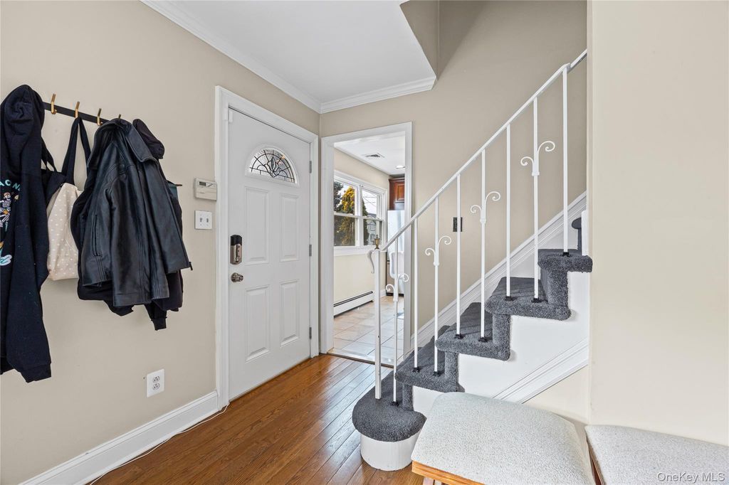 Photo of 3285 Neptune Avenue, Oceanside, NY 11572 (MLS # 951690)