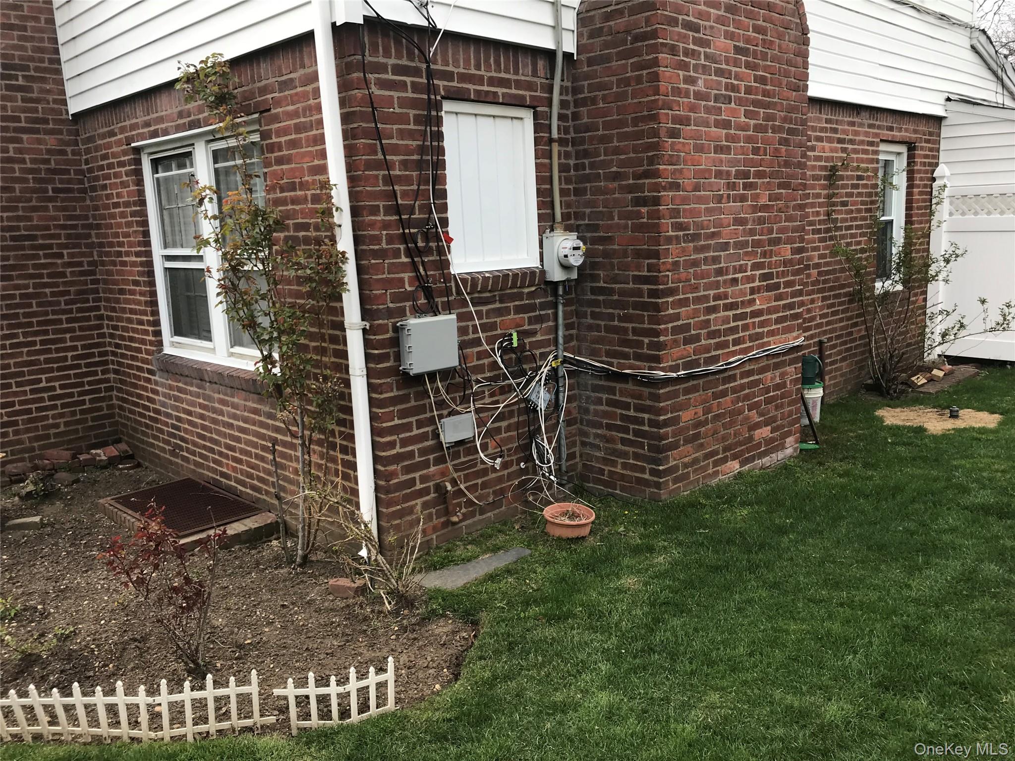 86 W Clinton Avenue - Photo 3