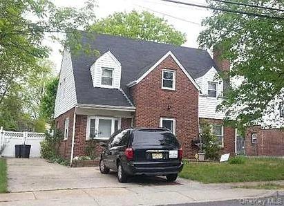 86 W CLINTON AVE, ROOSEVELT, NY 11575 - Image 9a59fd34d9bc9140875aa321bc484e4f/4026796045