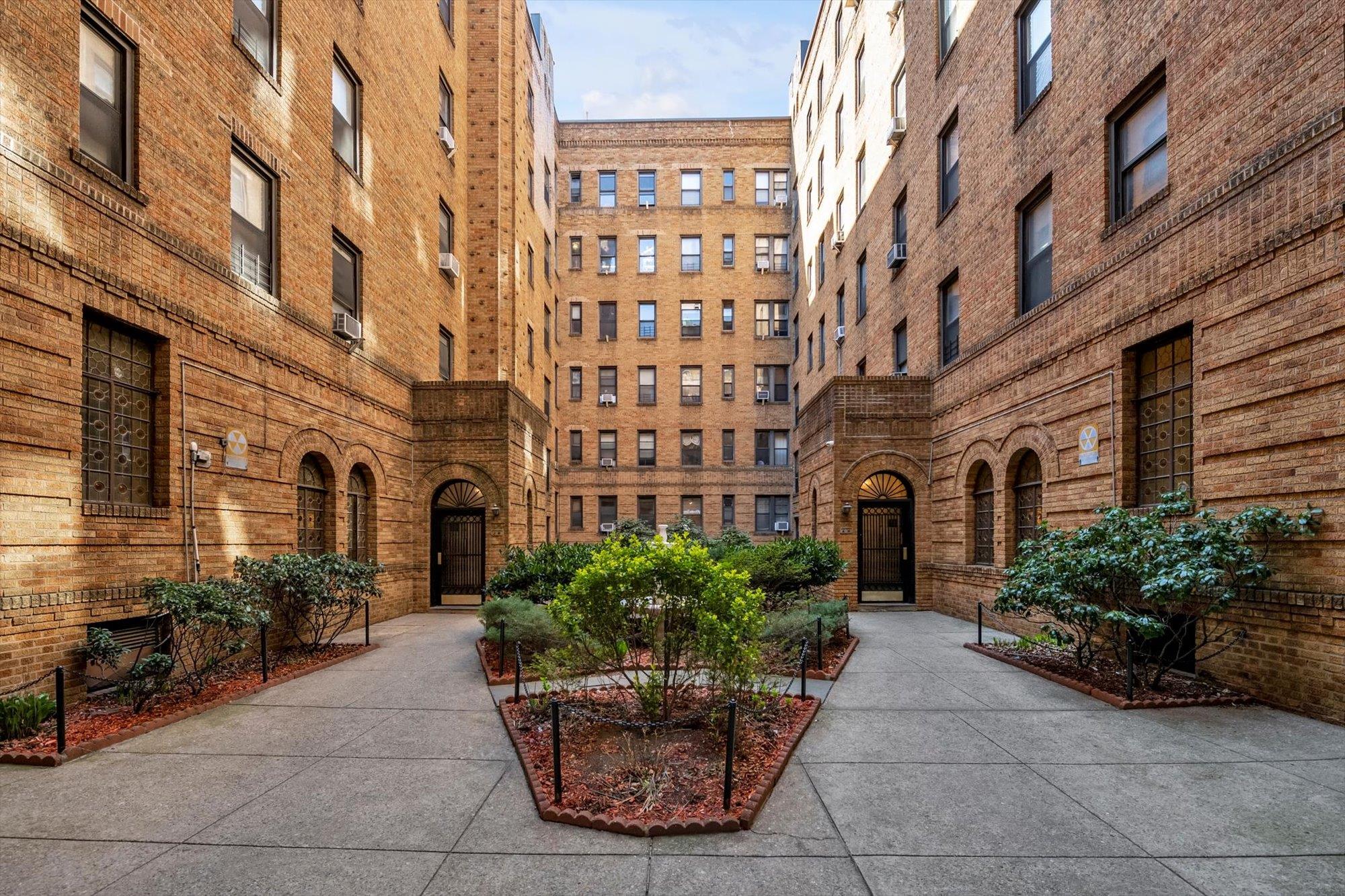 83-44 Lefferts Boulevard #1P, Kew Gardens, New York image 1
