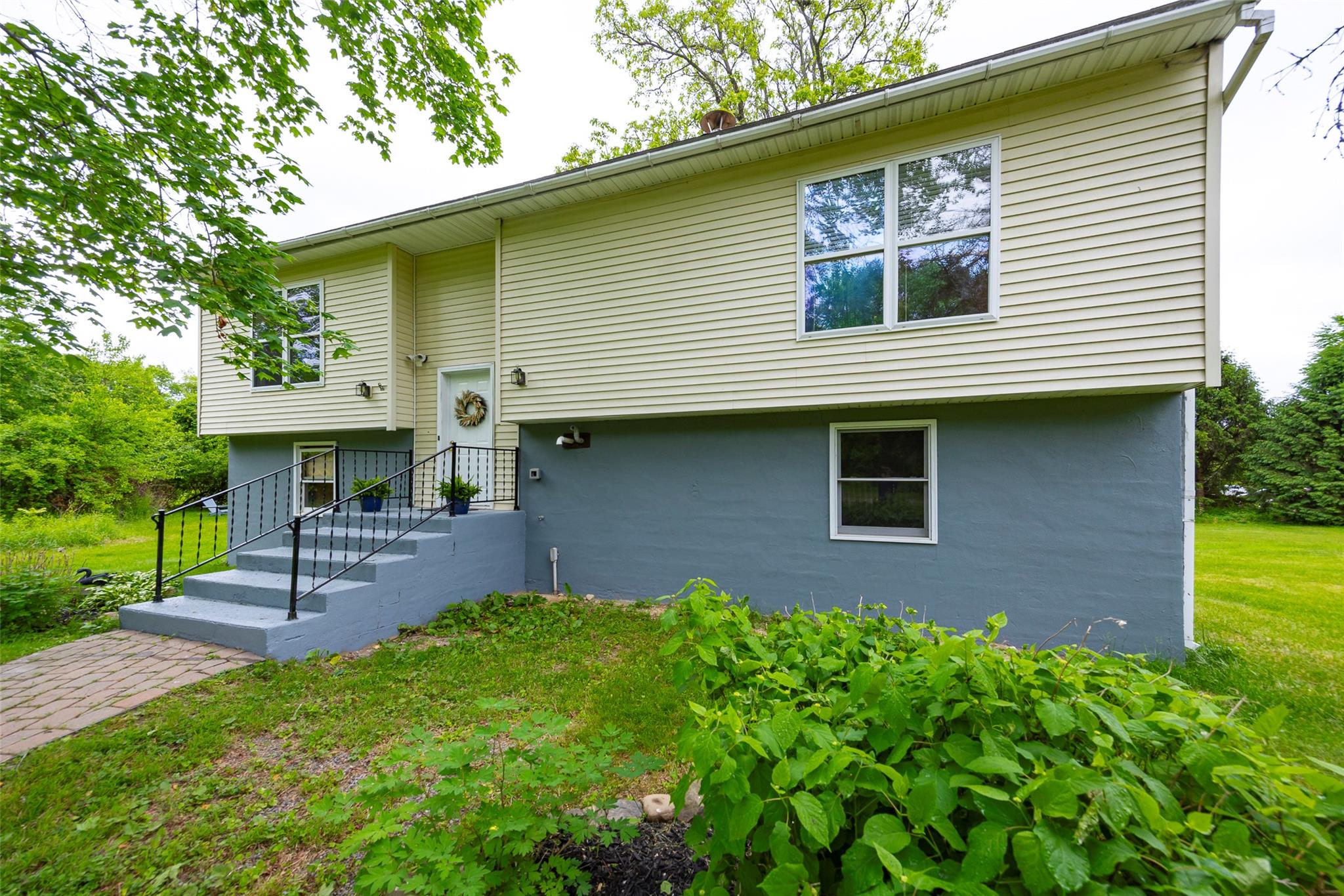 252 Rokeby Road, Red Hook, New York image 3