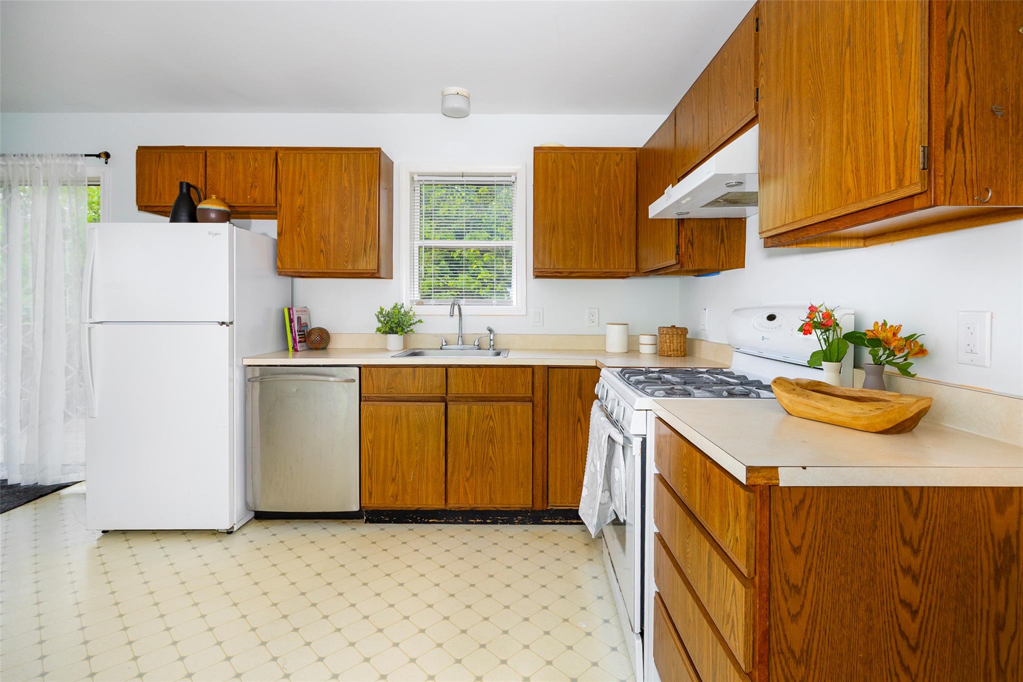 252 Rokeby Road, Red Hook, New York image 10