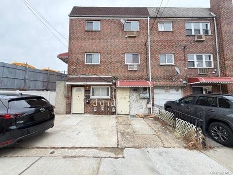 Multifamily For Sale - 94-15 97th Street<br/> Ozone Park, NY 11416
