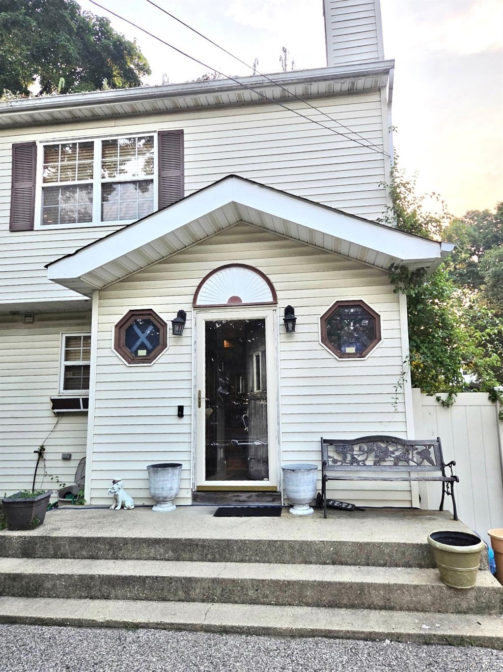 Photo of 263 N 3rd Avenue, Bay Shore, NY 11706 (MLS # 1045766)