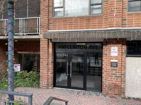 100 Clinton Avenue Unit 4P, Mineola, NY 11501 - MLS#: 948503