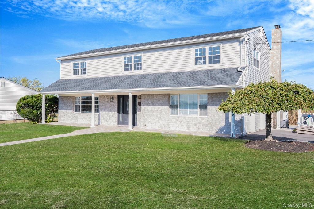 Photo of 336 Grand Central Ave Ave, Amityville, NY 11701 (MLS # 922317)