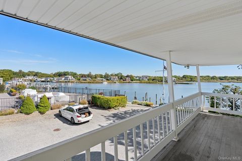 30 Little Neck Road 21 Southampton NY 11968