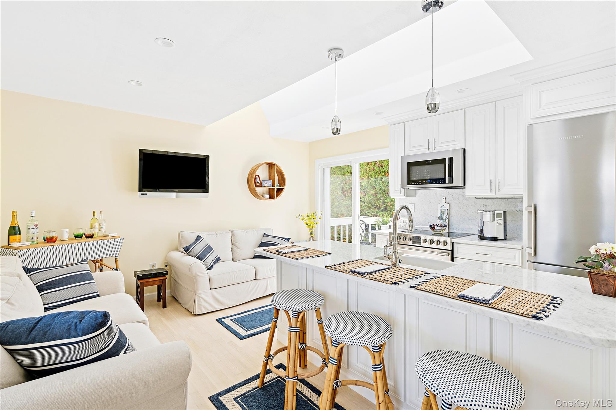 30 Little Neck Road 21