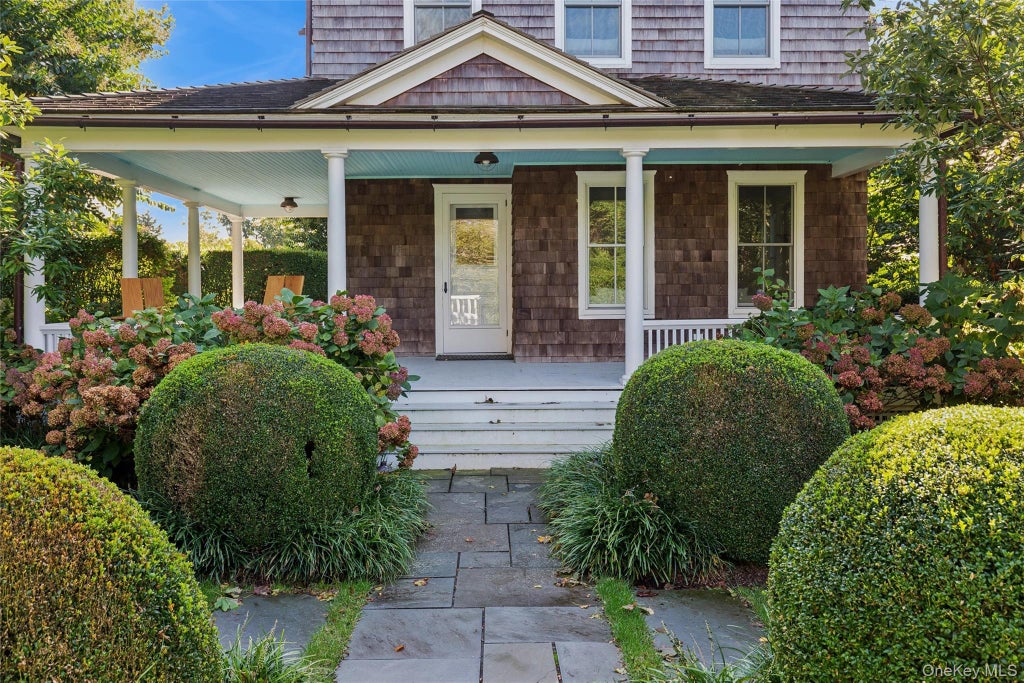 Photo of 86 Pantigo Road, East Hampton, NY 11937 (MLS # 1068835)