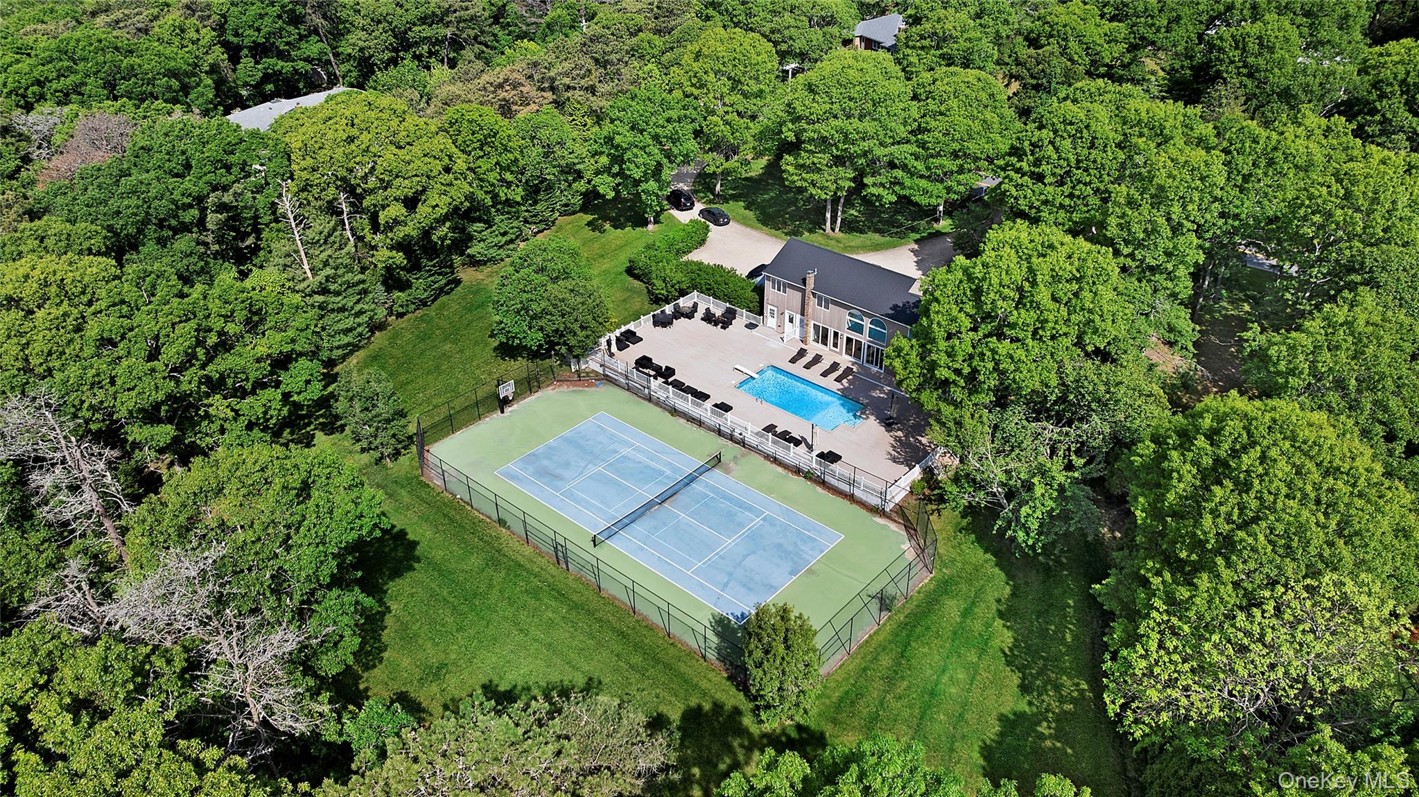 133 Old Country Road