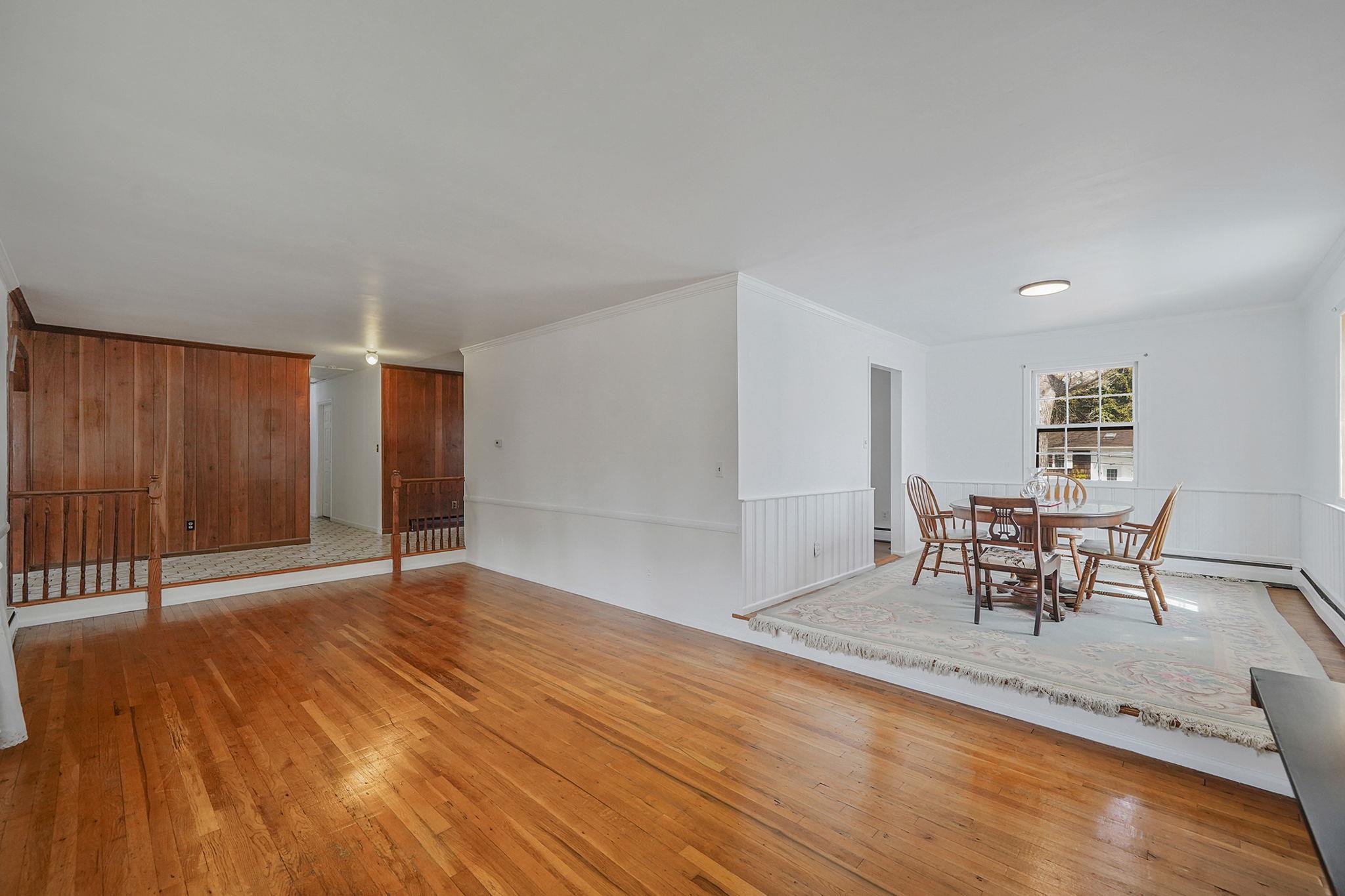 10 Beacon Hill Drive, Stony Brook, New York image 9