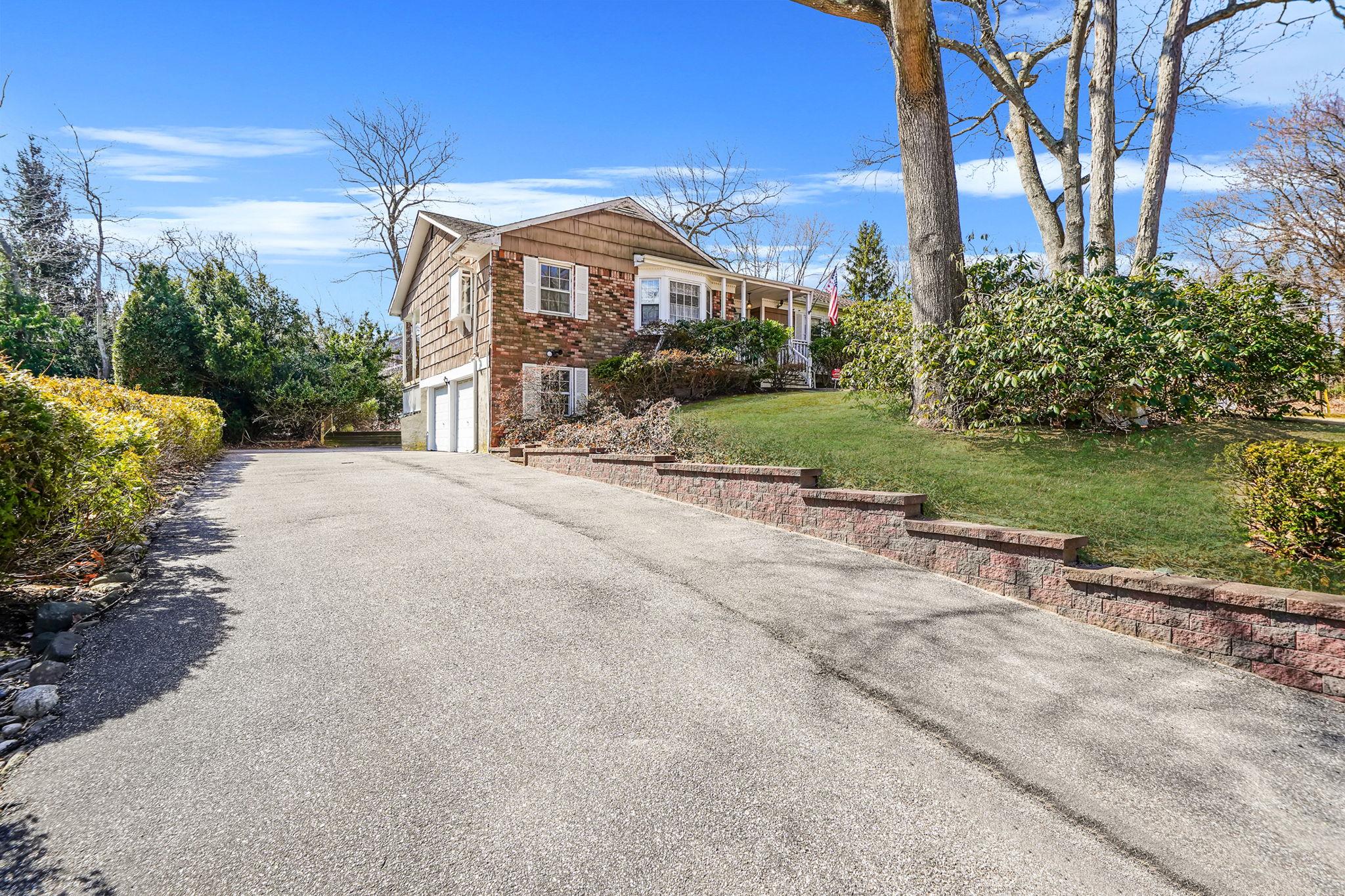 10 Beacon Hill Drive, Stony Brook, New York image 3