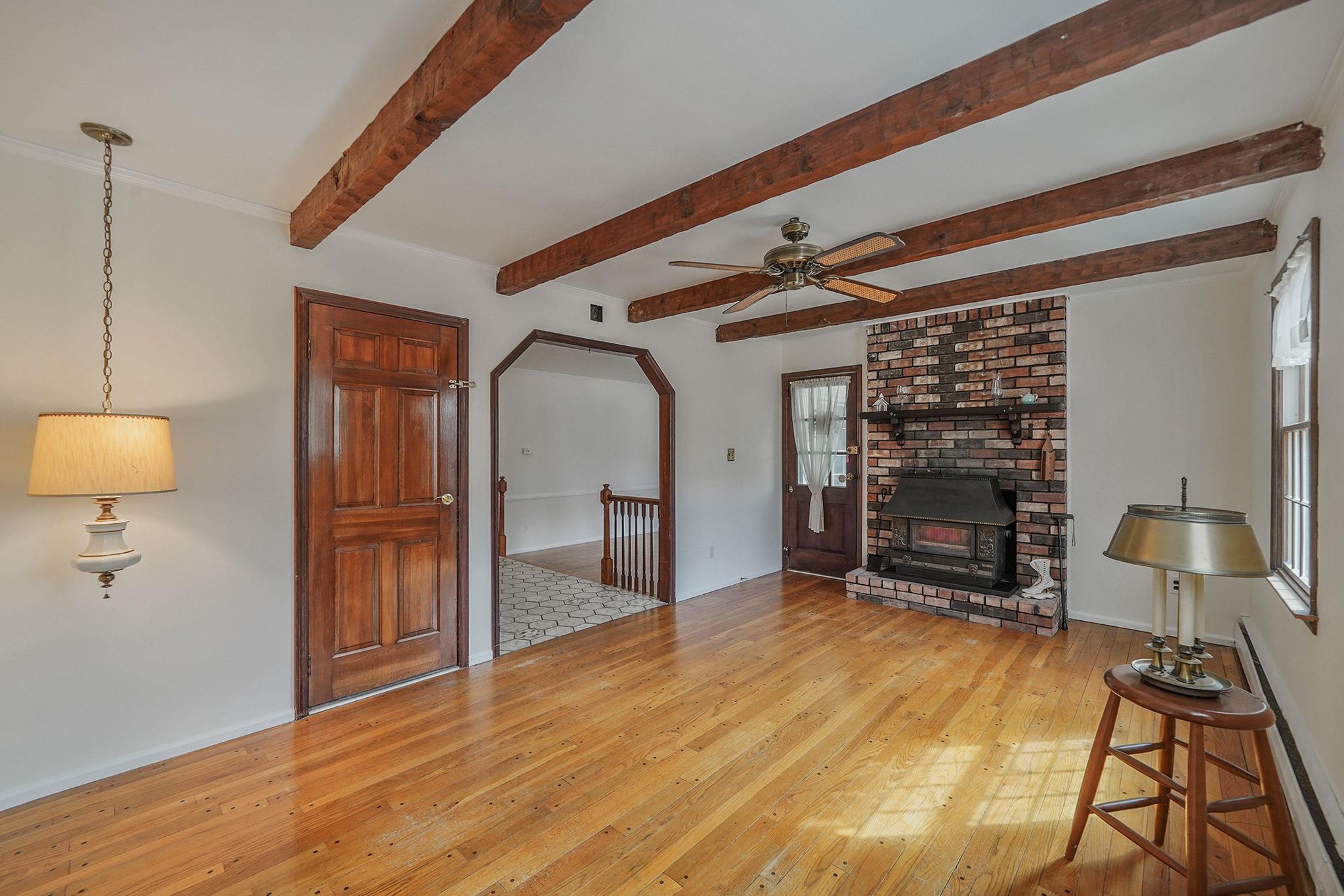 10 Beacon Hill Drive, Stony Brook, New York image 13