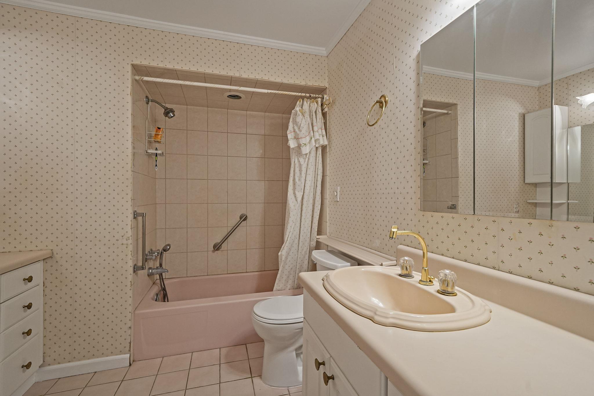 10 Beacon Hill Drive, Stony Brook, New York image 24