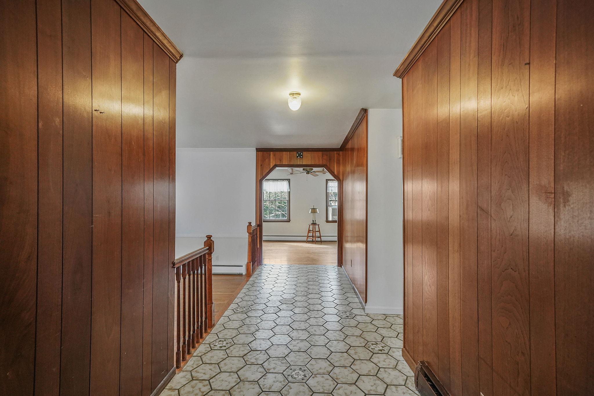 10 Beacon Hill Drive, Stony Brook, New York image 16