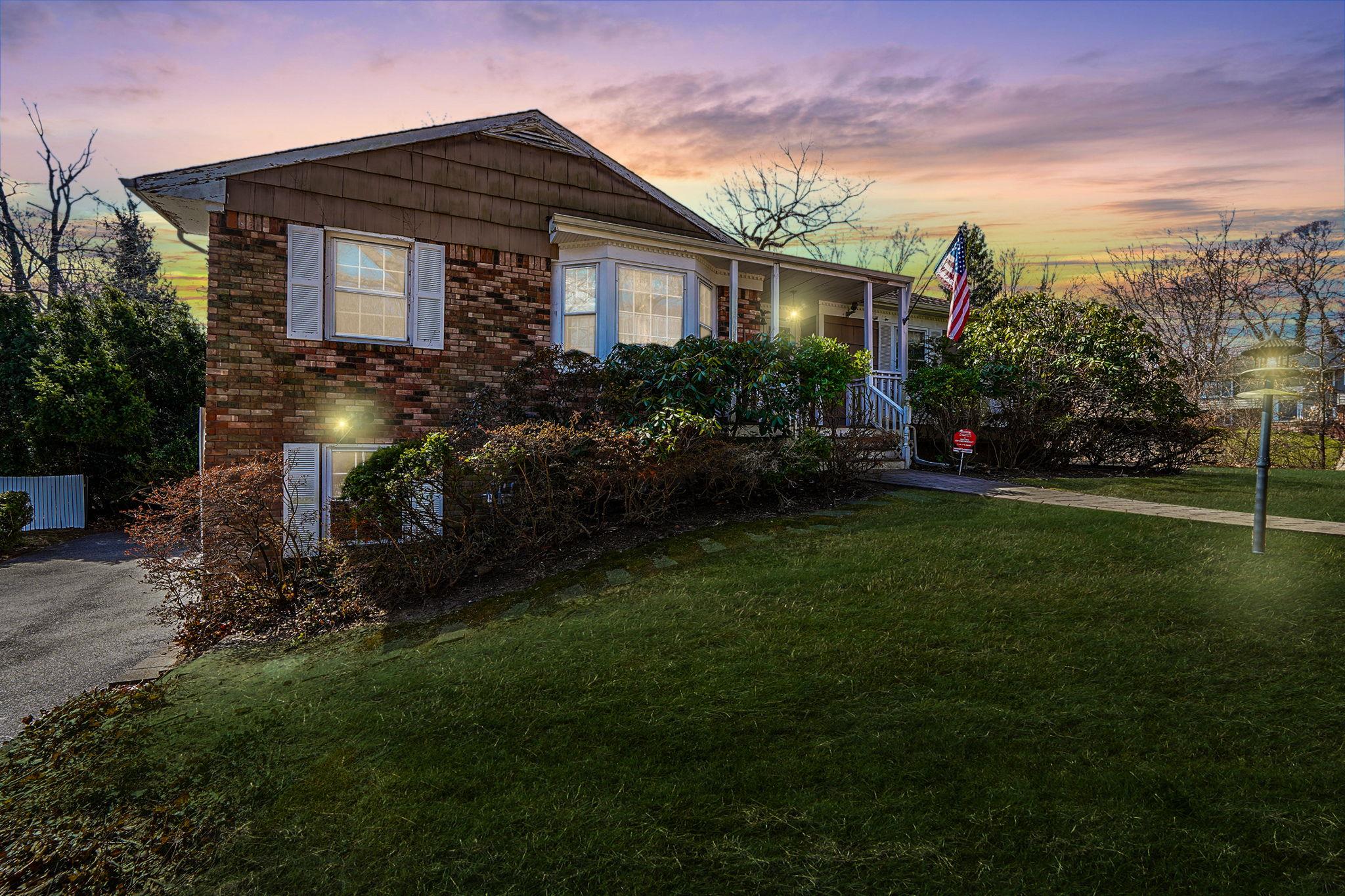 10 Beacon Hill Drive, Stony Brook, New York image 1
