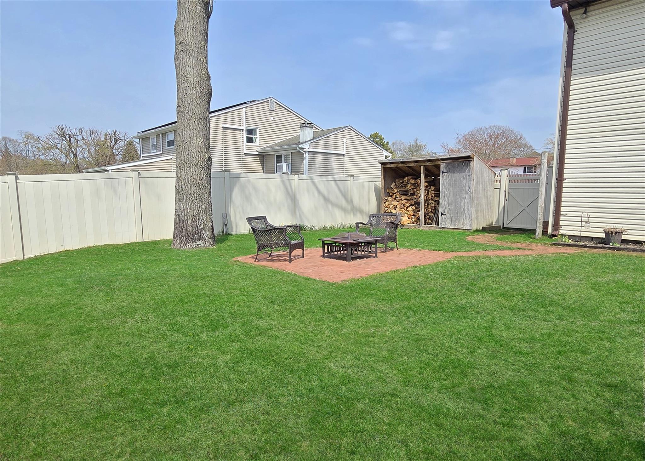 12 Majestic Road, Selden, New York image 22