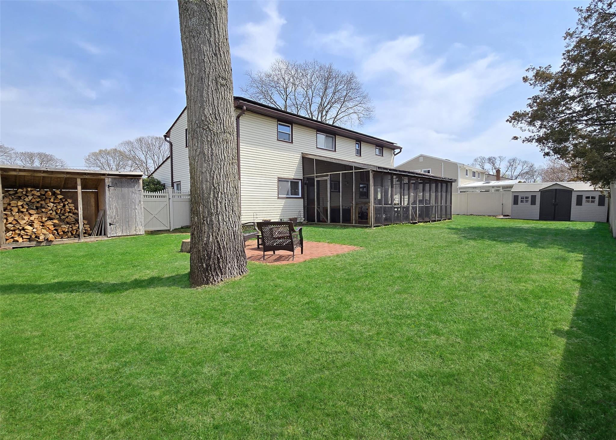 12 Majestic Road, Selden, New York image 21