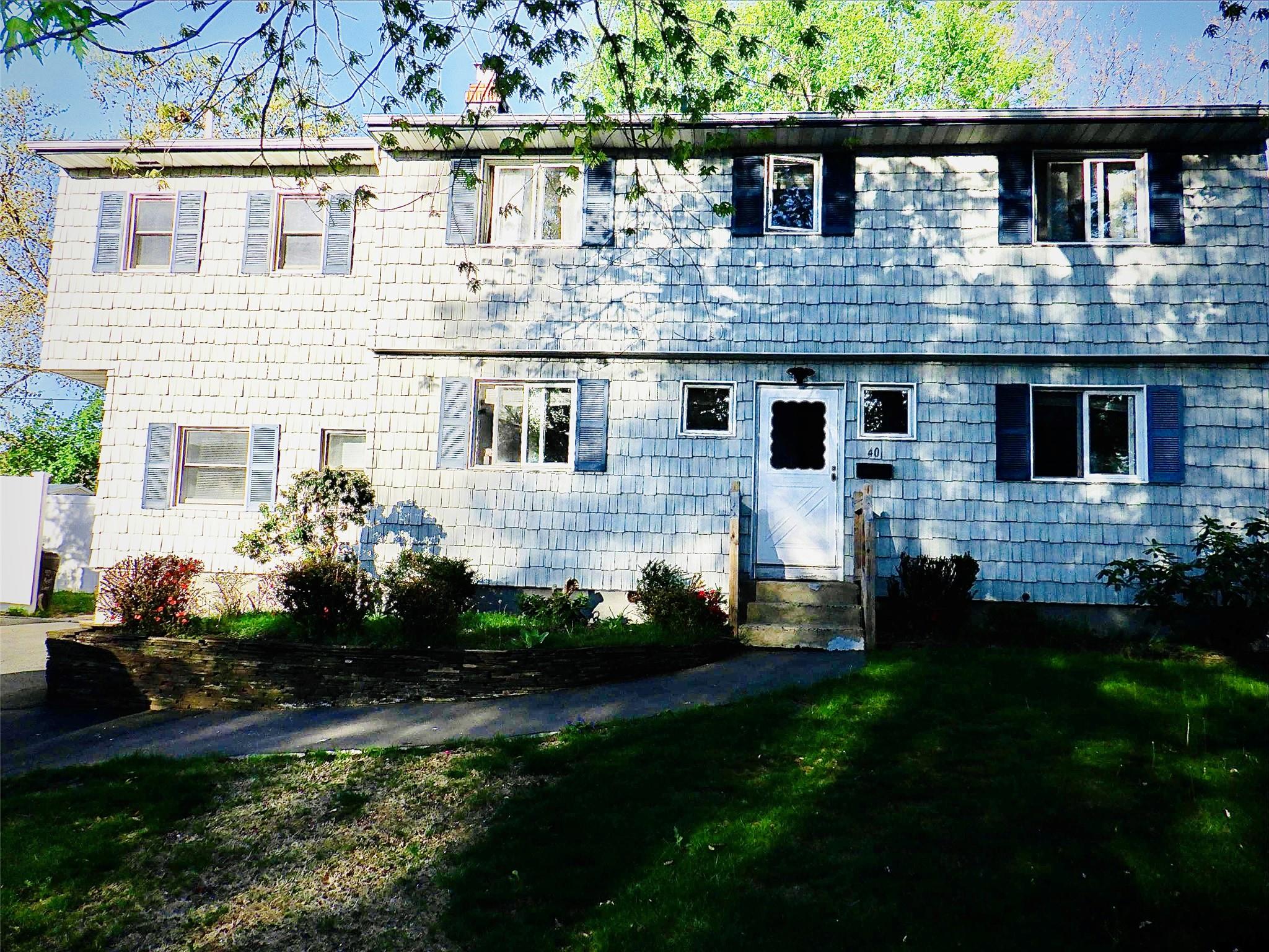 40 Kent Lane, Centereach, New York image 1