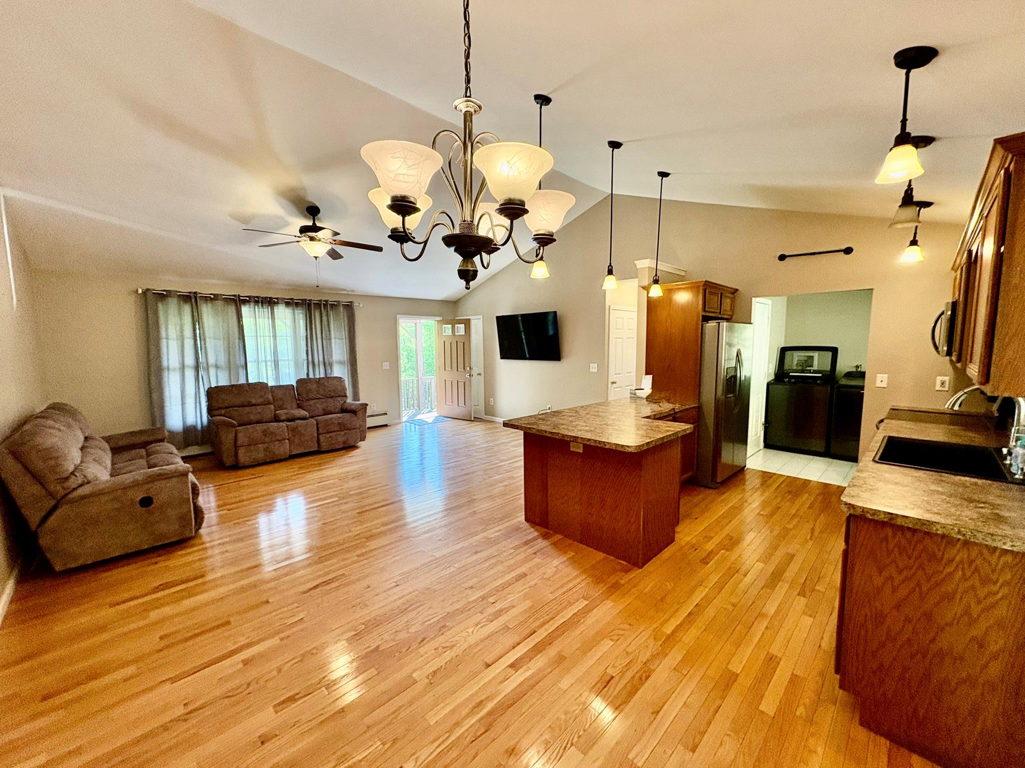 46 Caston Road, Greenfield Park, New York image 26