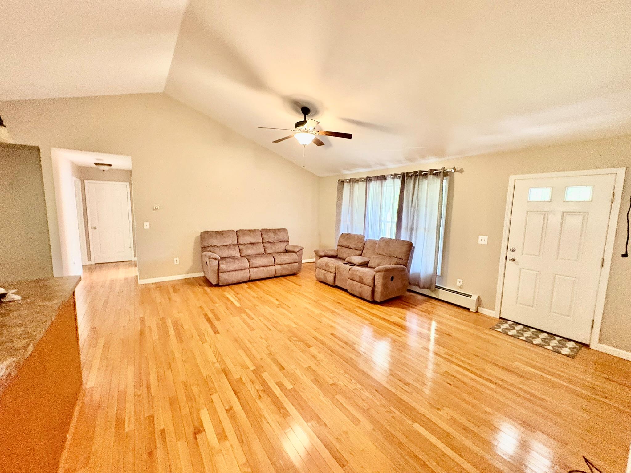 46 Caston Road, Greenfield Park, New York image 5