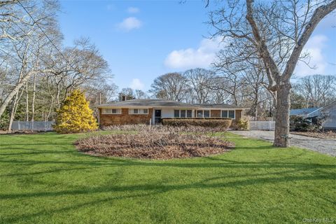 Photo of 58 Old Depot Rd, Quogue, NY 11959 (MLS # 951461)